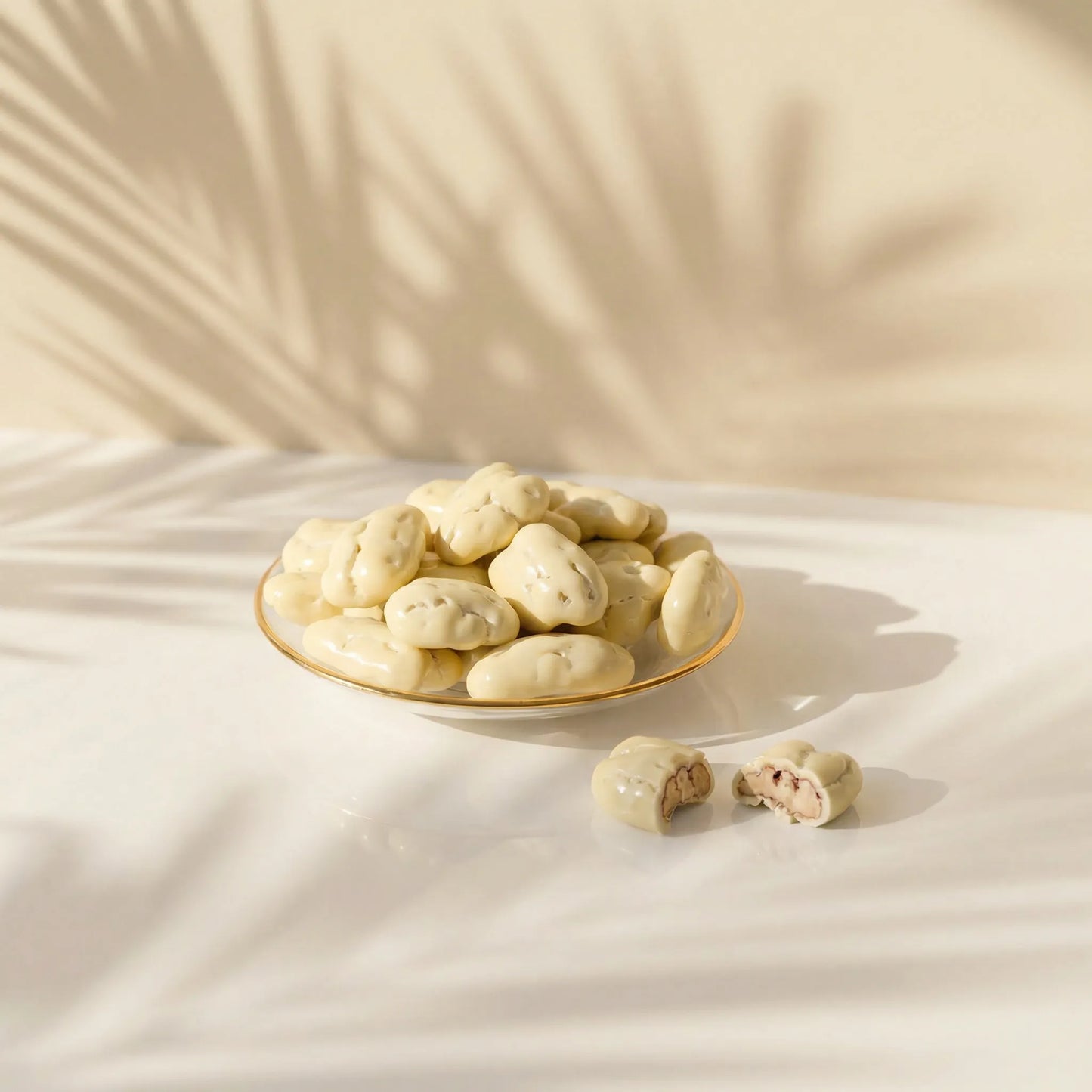 Baby Pecan White Chocolate – Mini Gourmet White Chocolate Pecans (30 g)