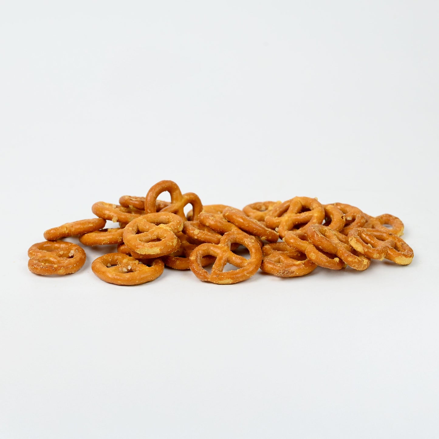 Mini Pretzel Cheese 250g – Casa Pons crispy mini pretzels coated with cheesy flavor