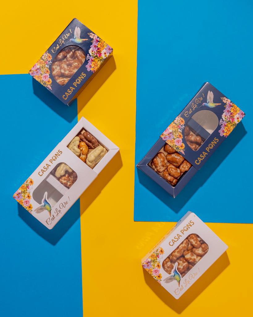 هدية قياسية من جوز البقان المتنوع