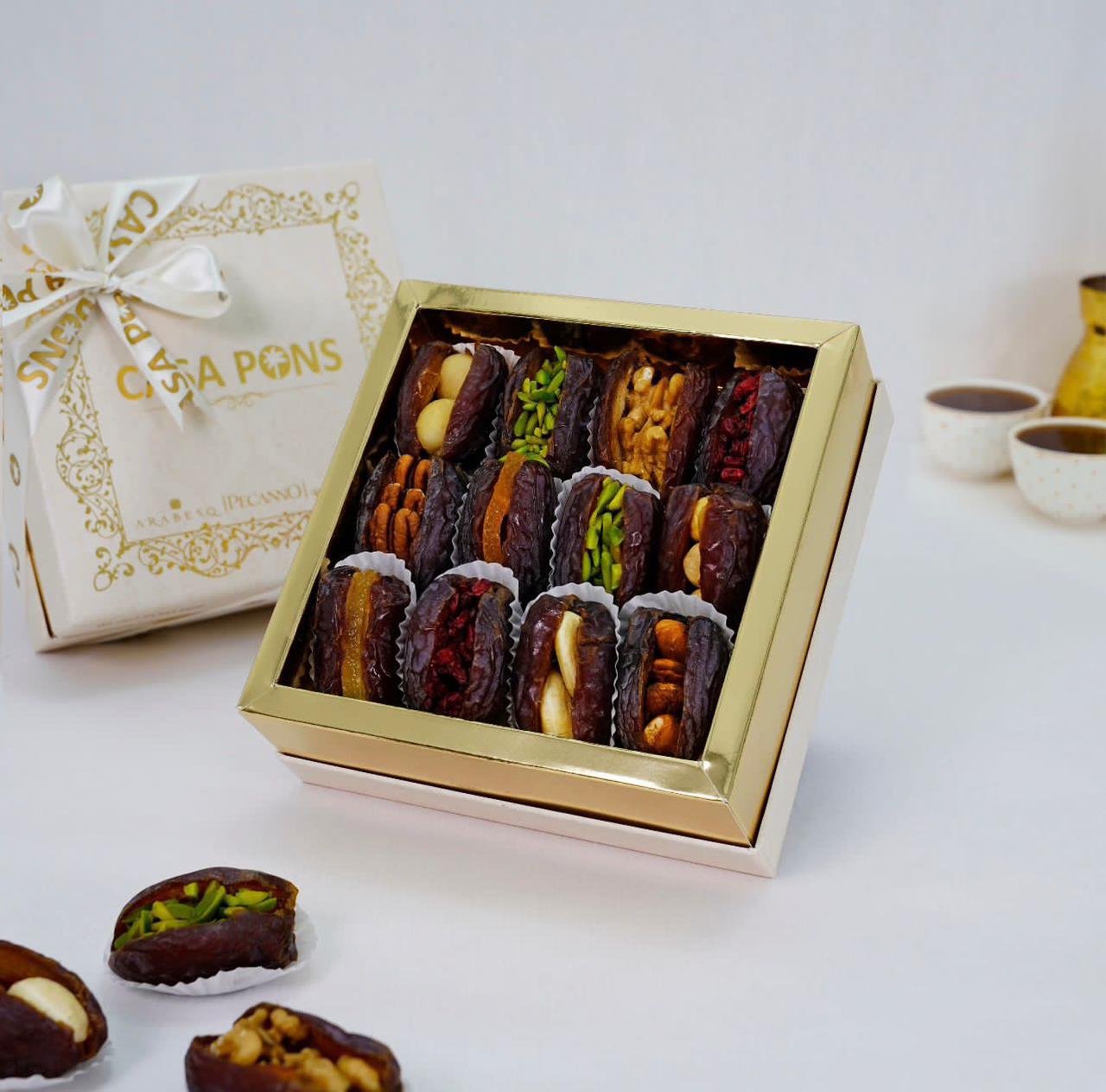 Medium Stuffed Dates Gift Box