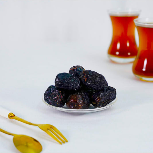 Ajwa Dates – Casa Pons premium Saudi Arabian dates with dark color & soft texture
