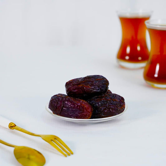 Medjool Dates – Casa Pons premium large natural dates with caramel-like sweetness