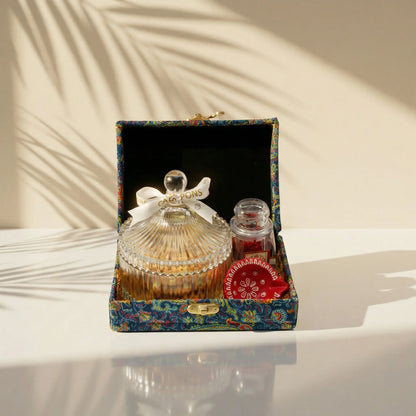 هدية ديوالي صغيرة من الكريستال | علبة هدايا من جوز البقان والكراميل والزعفران الفاخر