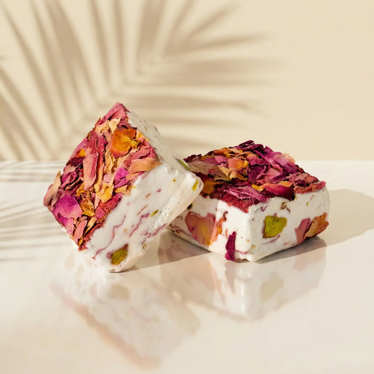 نوجا فستق ورد