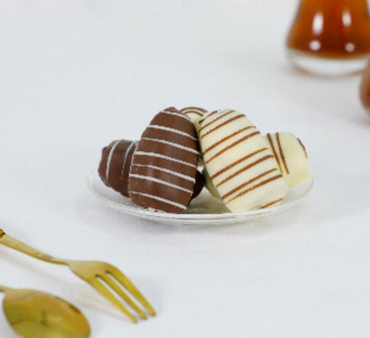 Organic Dates with Chocolate – Casa Pons premium organic dates coated in chocolate