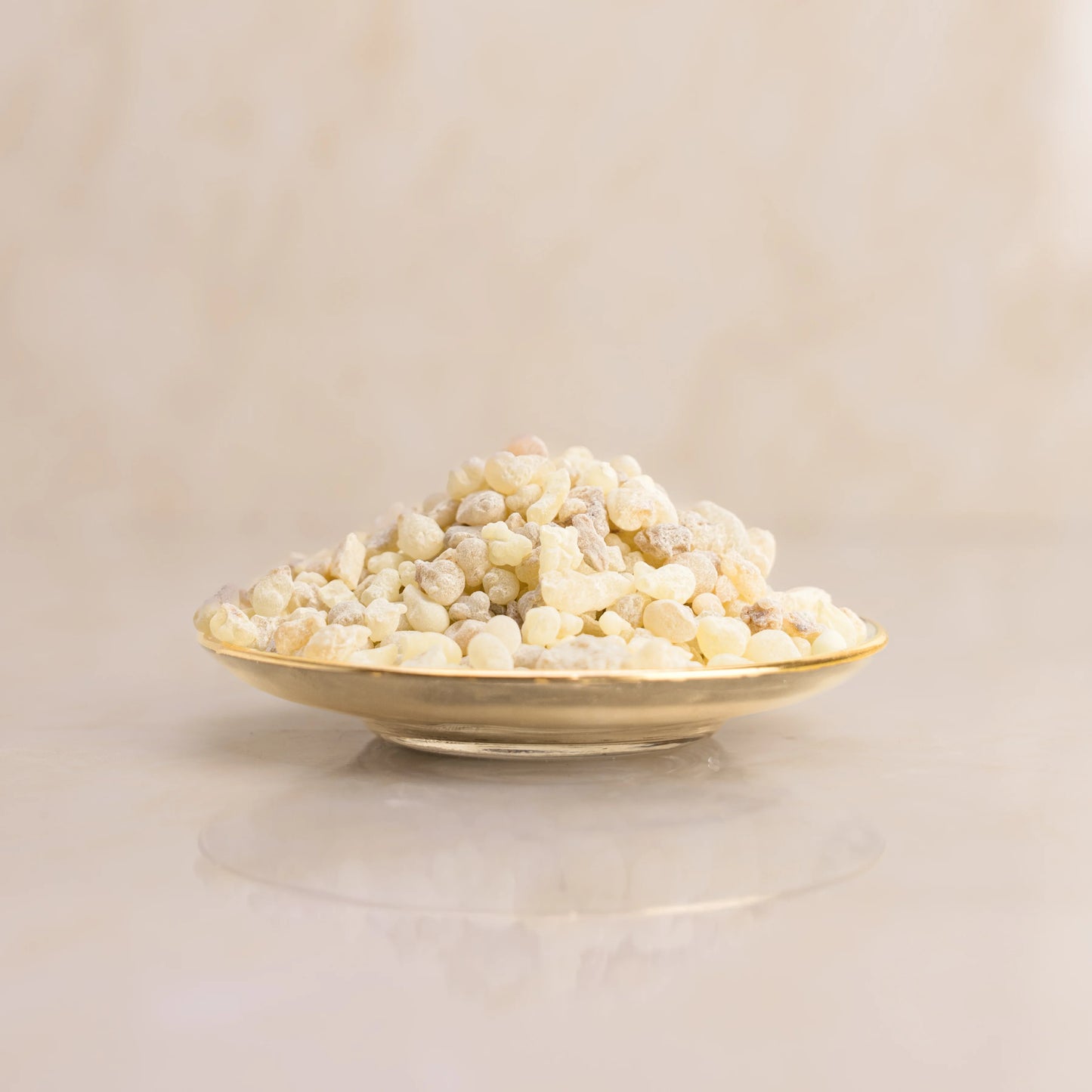 Premium Omani Luban frankincense resin – edible natural gum from Dhofar, Oman