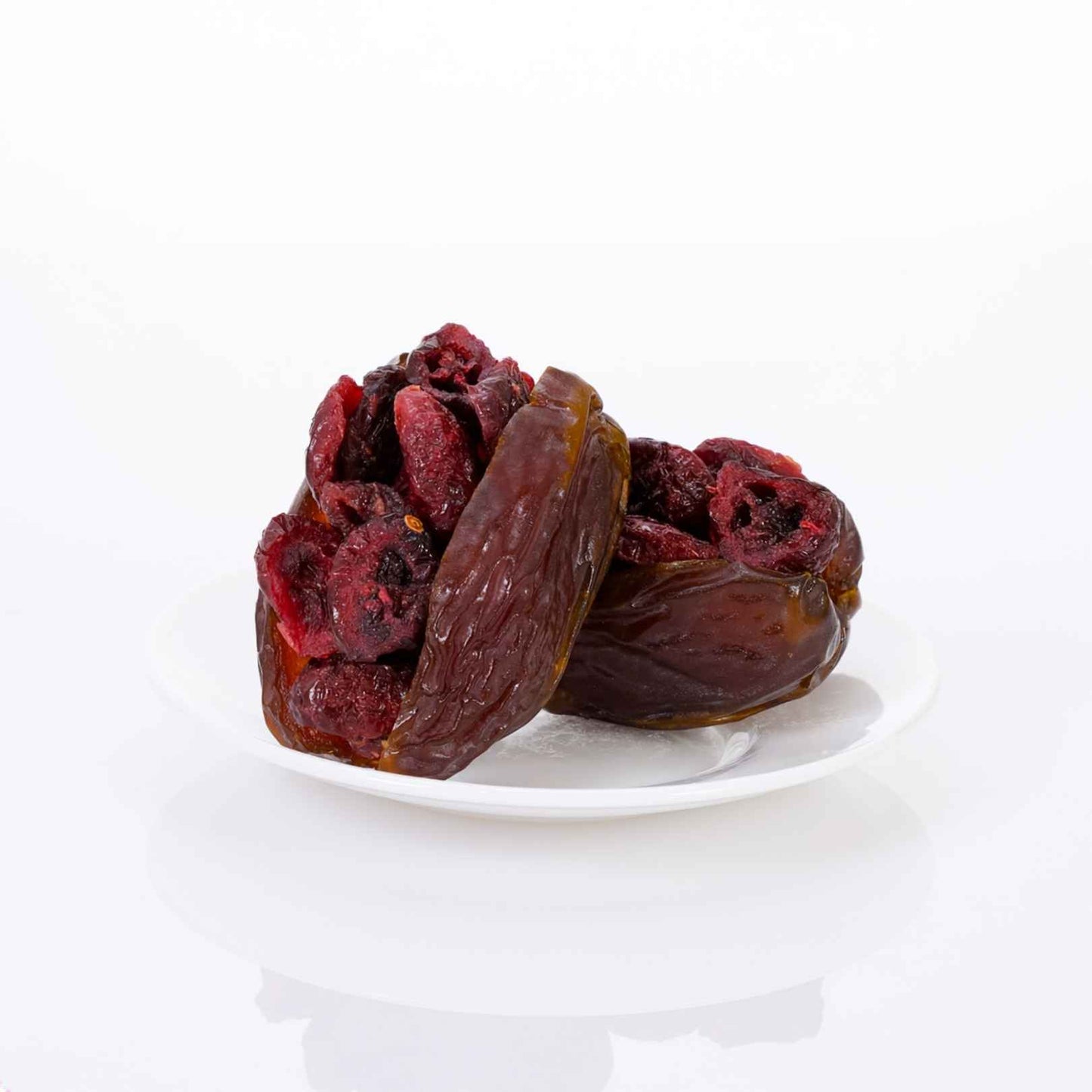 Stuffed Dates with Cranberries – Premium Arabic Sweet