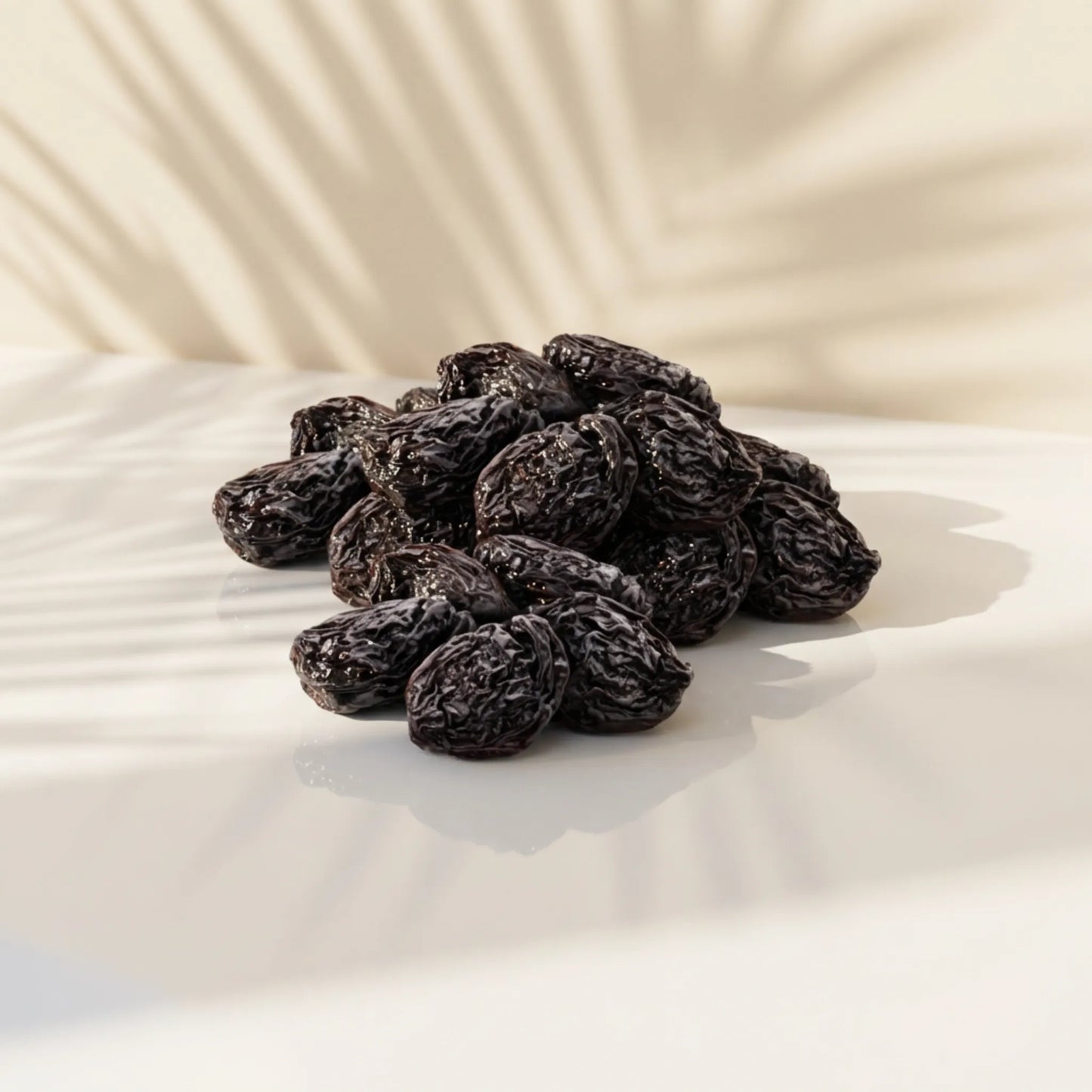 برقوق مجفف داكن