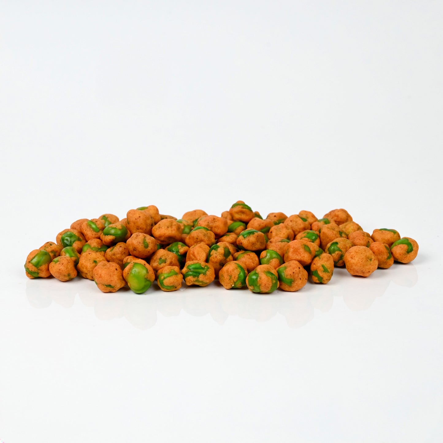بازلاء خضراء مغطاة بالفلفل الحار - 250 جرام وجبة خفيفة مقرمشة حارة 
