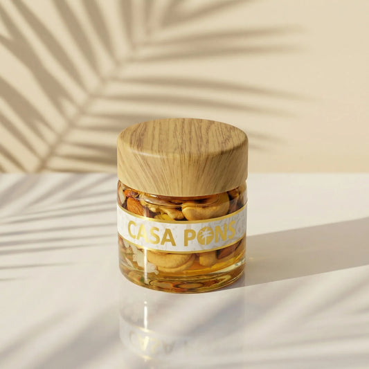 عسل مع مكسرات مشكلة