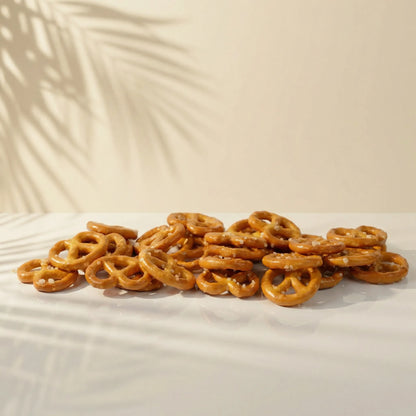 معجنات بريتزل صغيرة مملحة – وجبة خفيفة مالحة كلاسيكية 