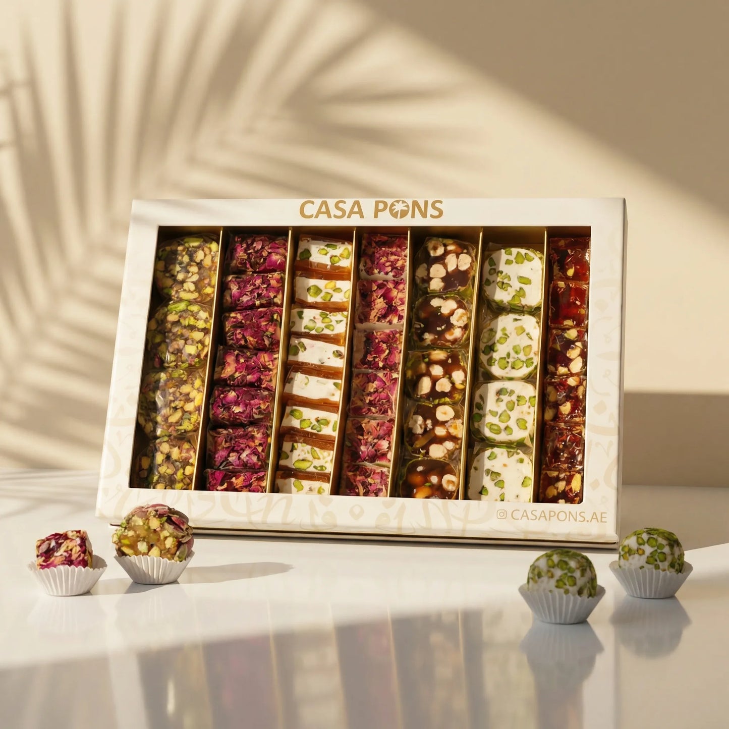 صندوق هدايا من تشكيلة من حلويات تركية متنوعة - 1 كجم