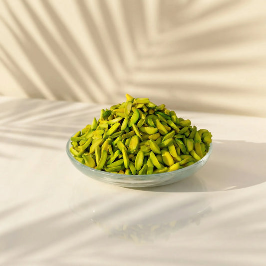 Pistachio Slices – Premium Gourmet Nuts